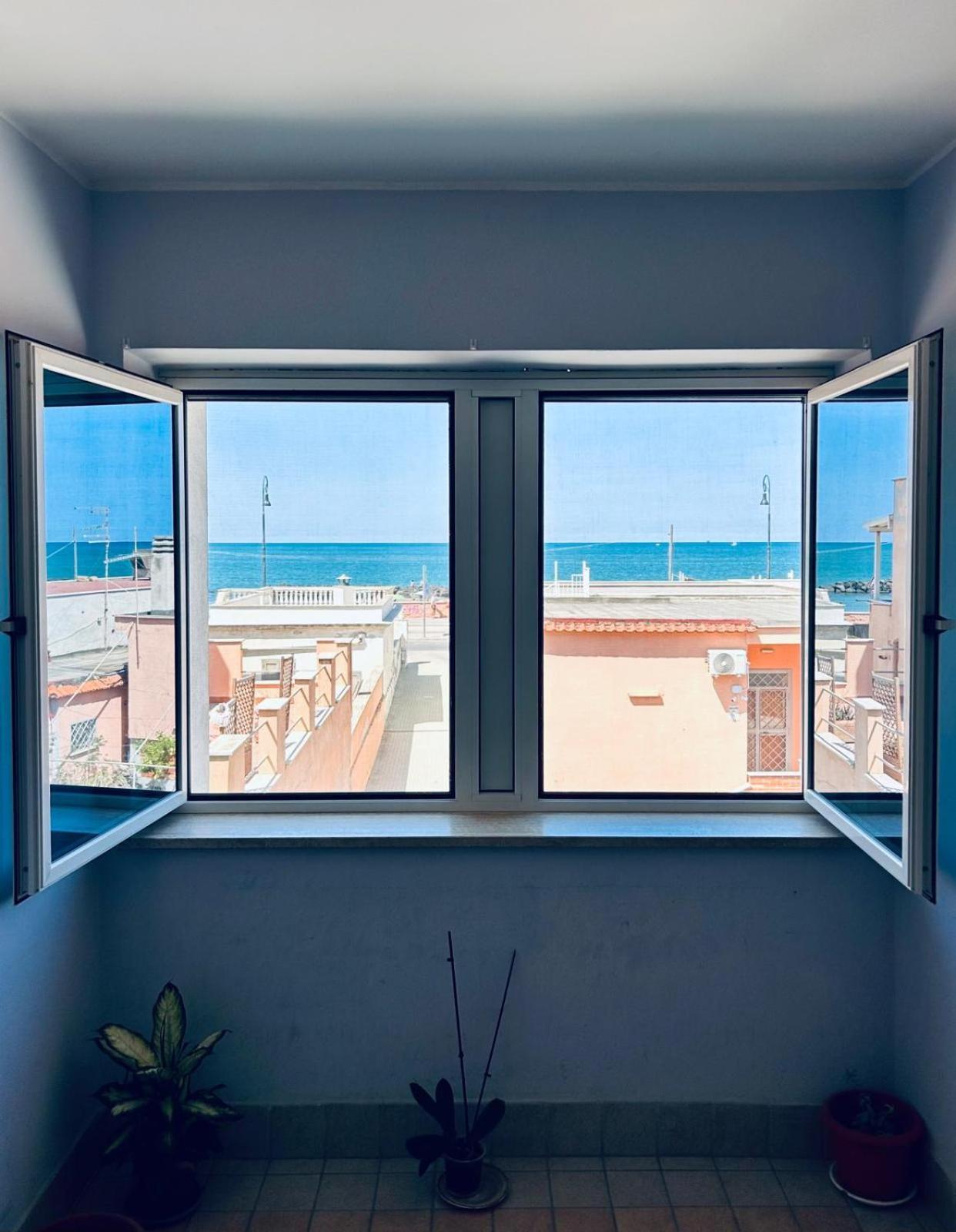 Bed&Beach Фьюмичино Экстерьер фото